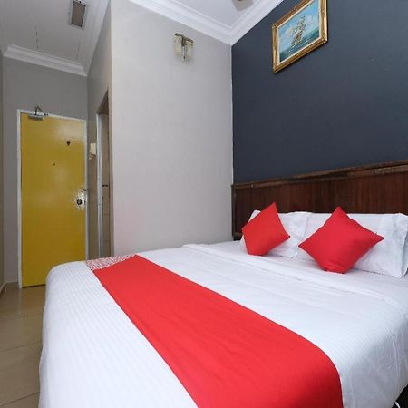 ראוב Oyo 1190 Nice Stay Hotel מראה חיצוני תמונה