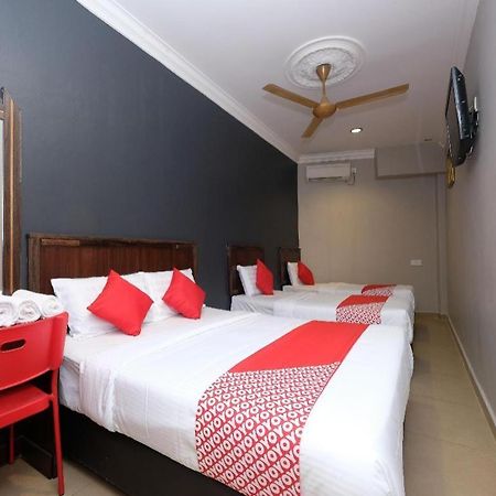 ראוב Oyo 1190 Nice Stay Hotel מראה חיצוני תמונה