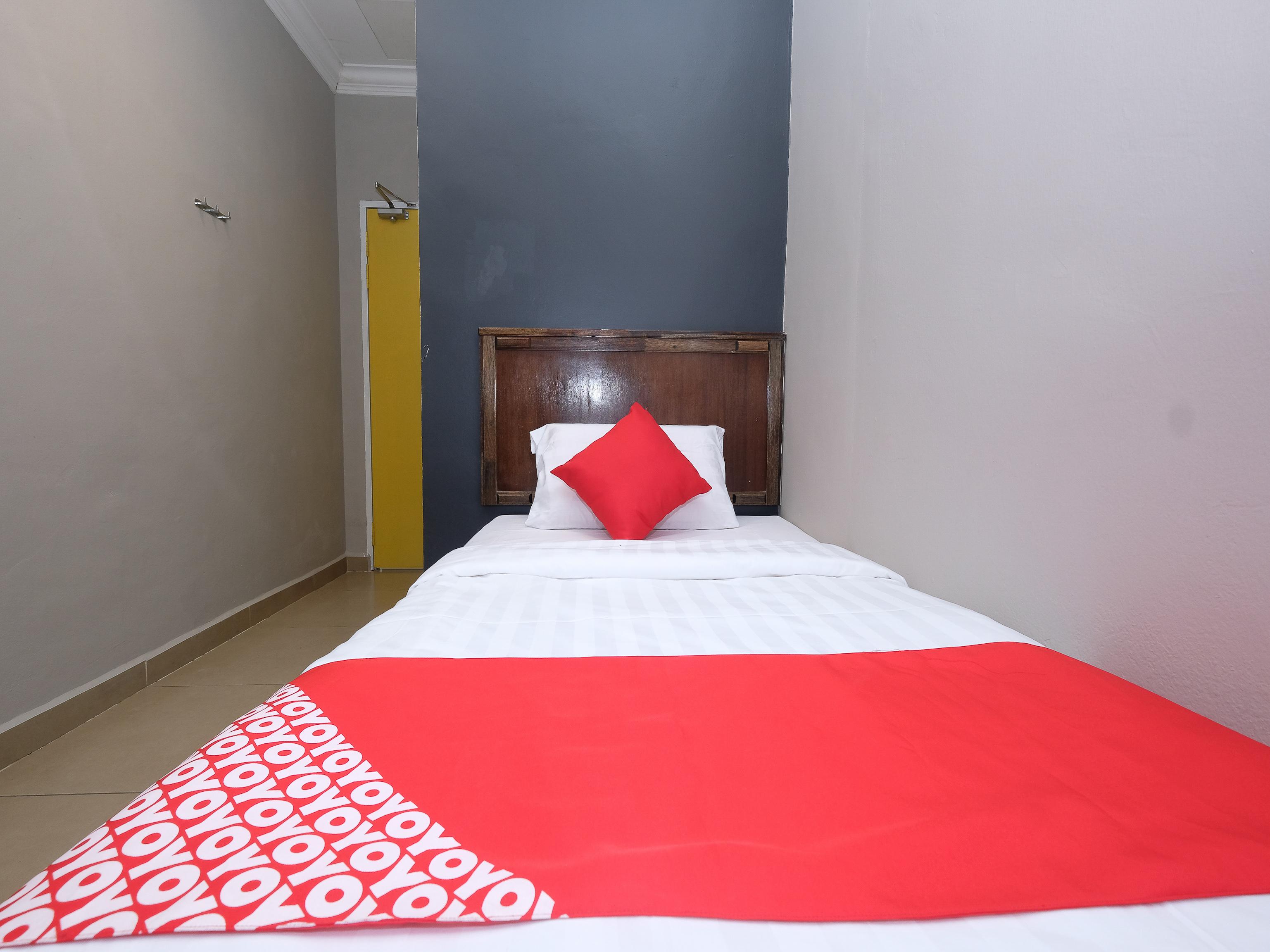 ראוב Oyo 1190 Nice Stay Hotel מראה חיצוני תמונה
