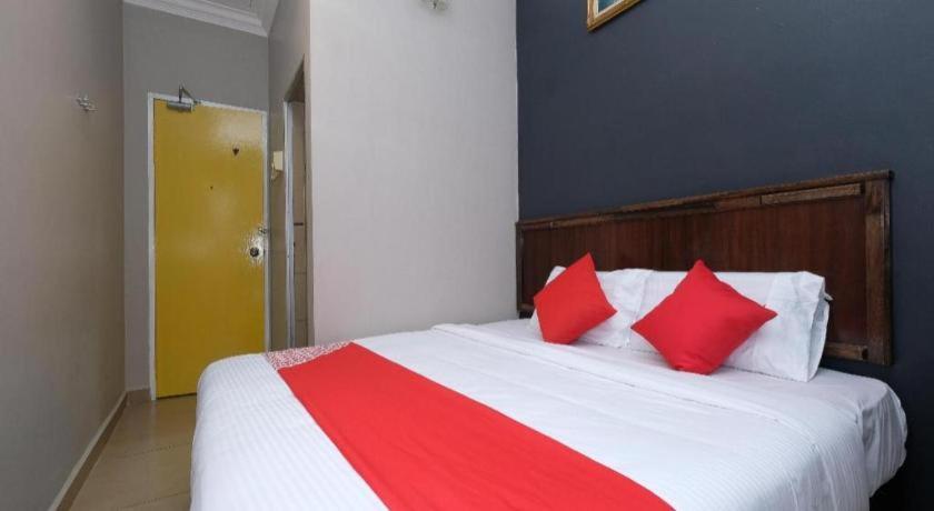 ראוב Oyo 1190 Nice Stay Hotel מראה חיצוני תמונה