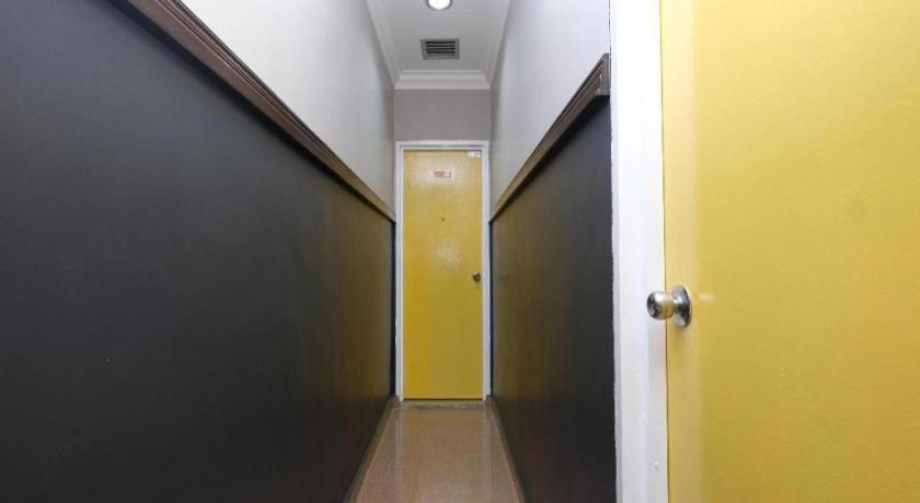 ראוב Oyo 1190 Nice Stay Hotel מראה חיצוני תמונה