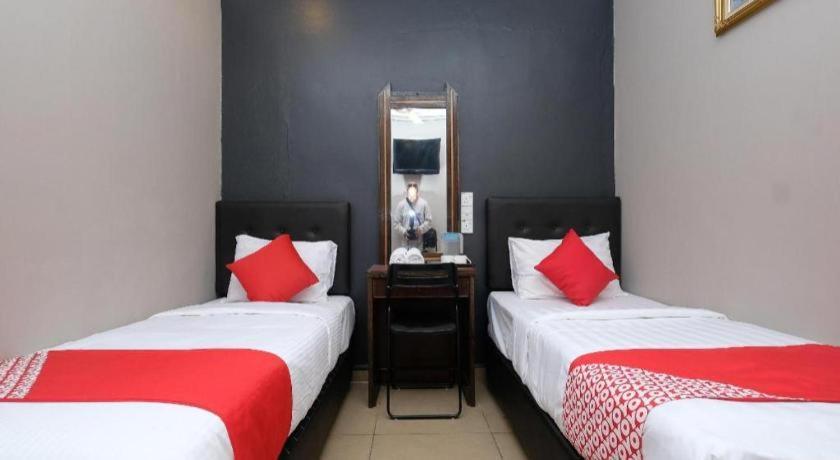 ראוב Oyo 1190 Nice Stay Hotel מראה חיצוני תמונה