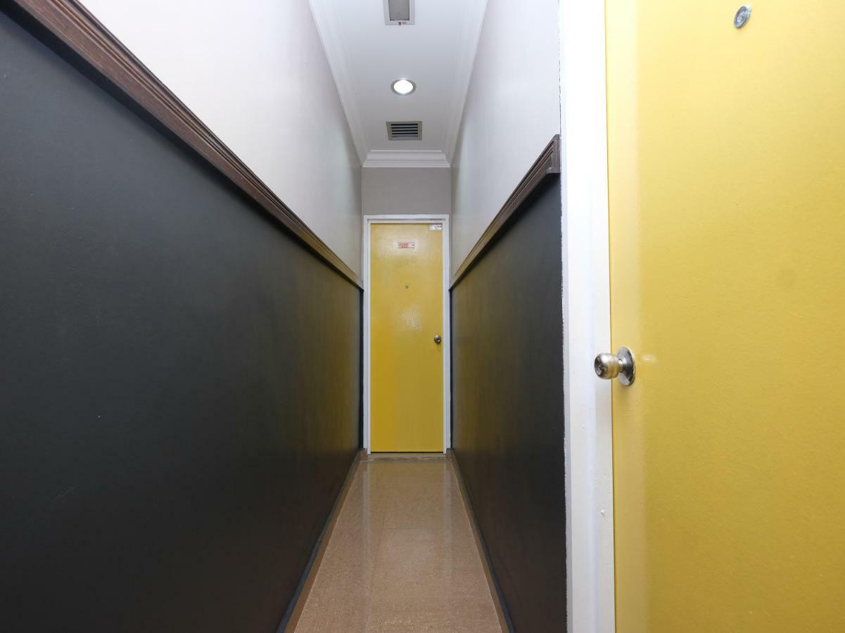 ראוב Oyo 1190 Nice Stay Hotel מראה חיצוני תמונה
